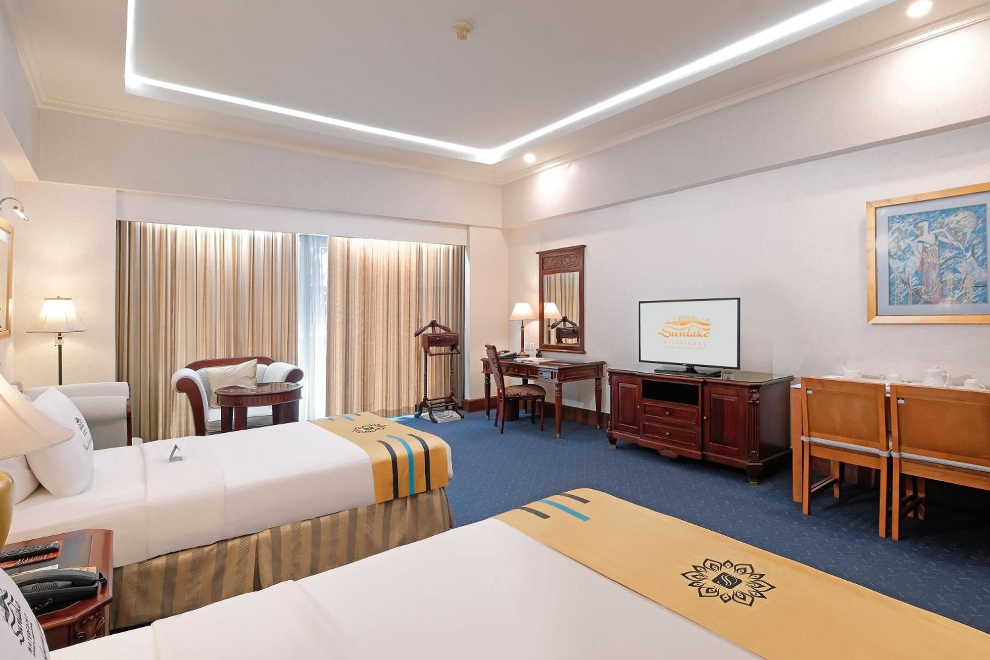 Sunlake Waterfront Resort & Convention Jakarta Exteriör bild