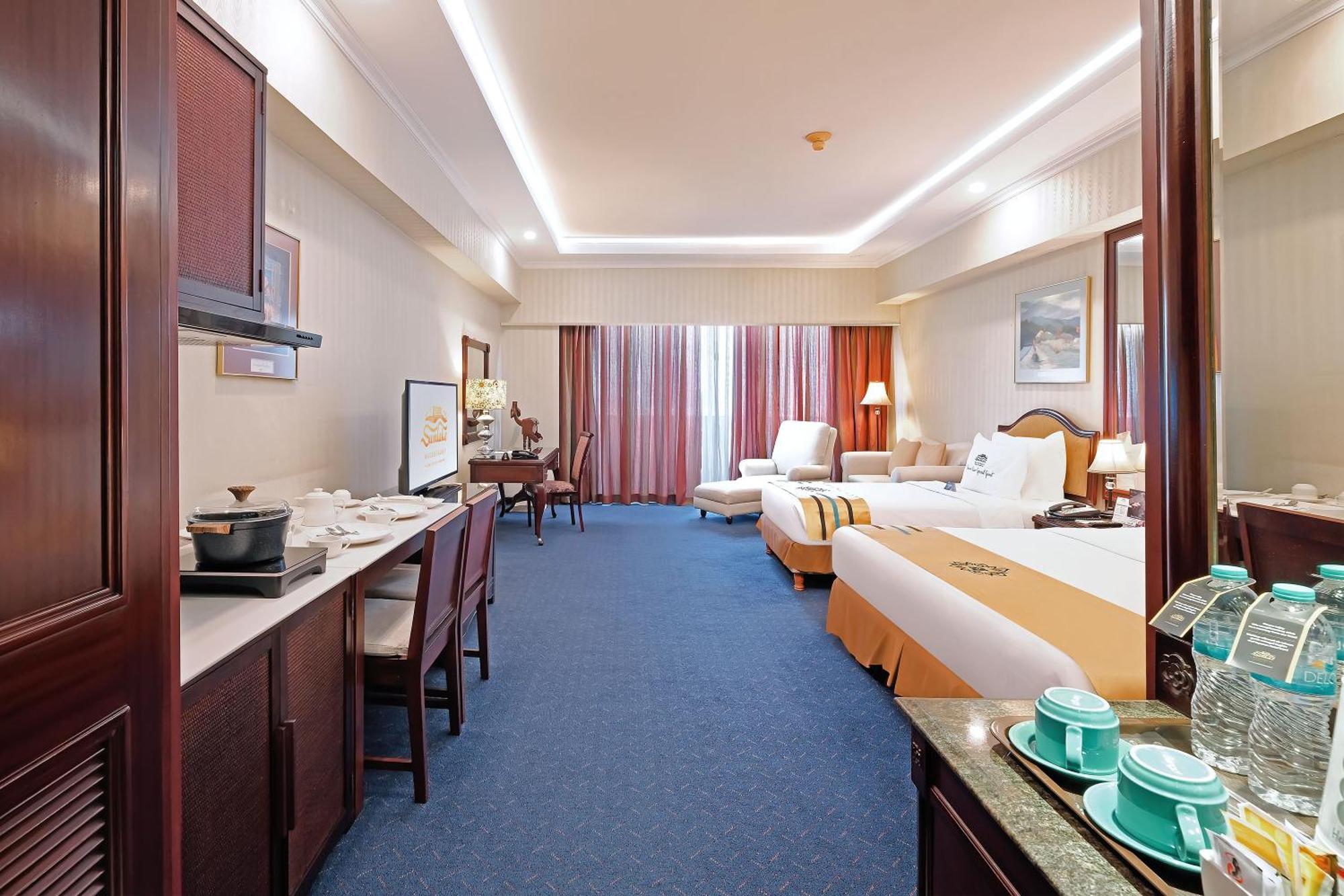 Sunlake Waterfront Resort & Convention Jakarta Exteriör bild