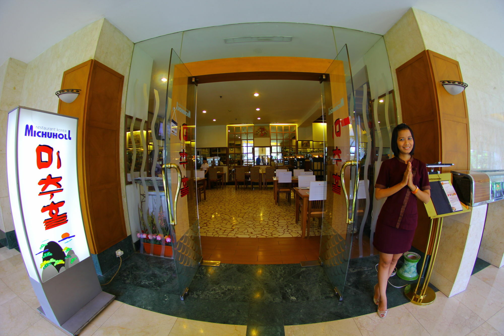 Sunlake Waterfront Resort & Convention Jakarta Exteriör bild