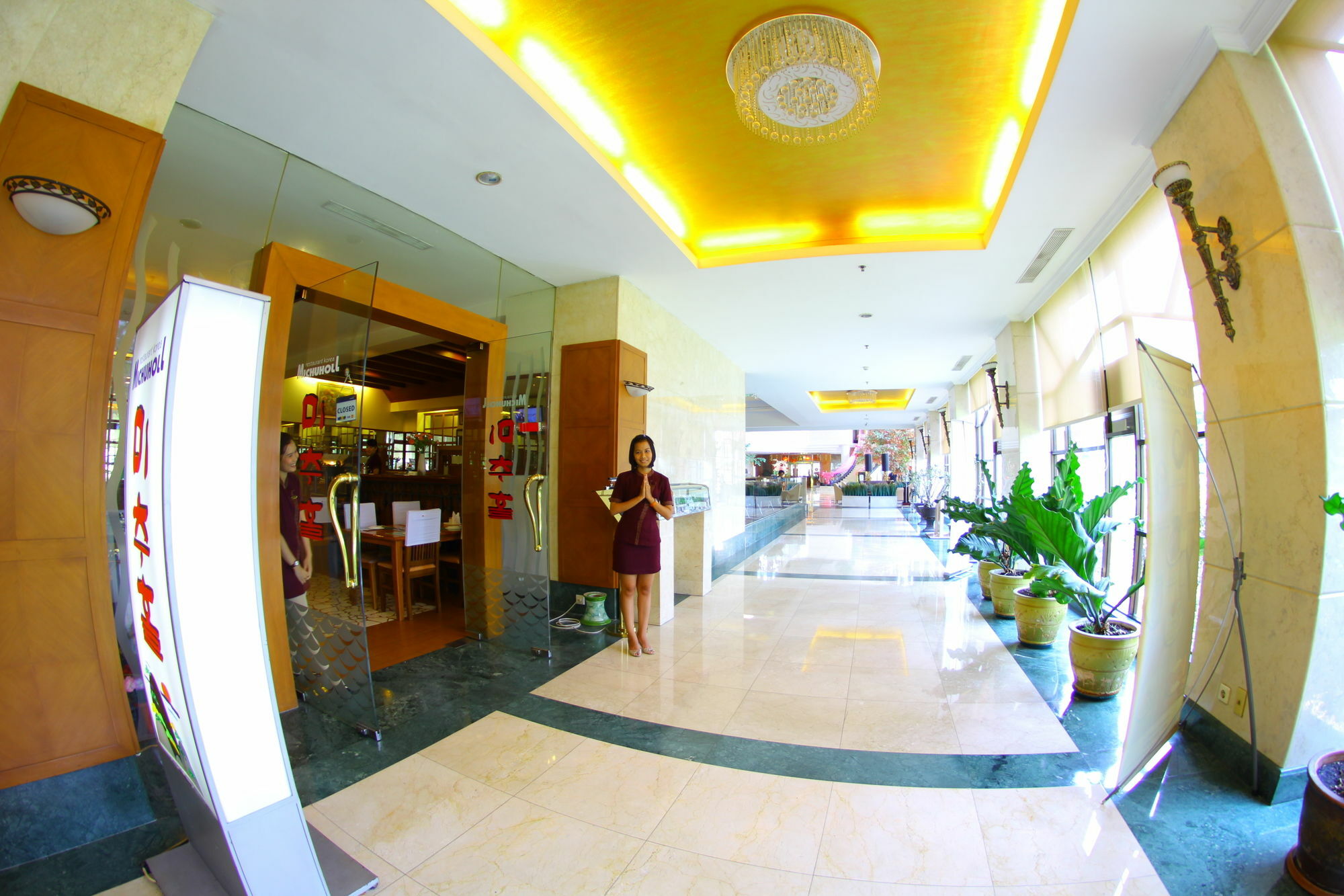 Sunlake Waterfront Resort & Convention Jakarta Exteriör bild